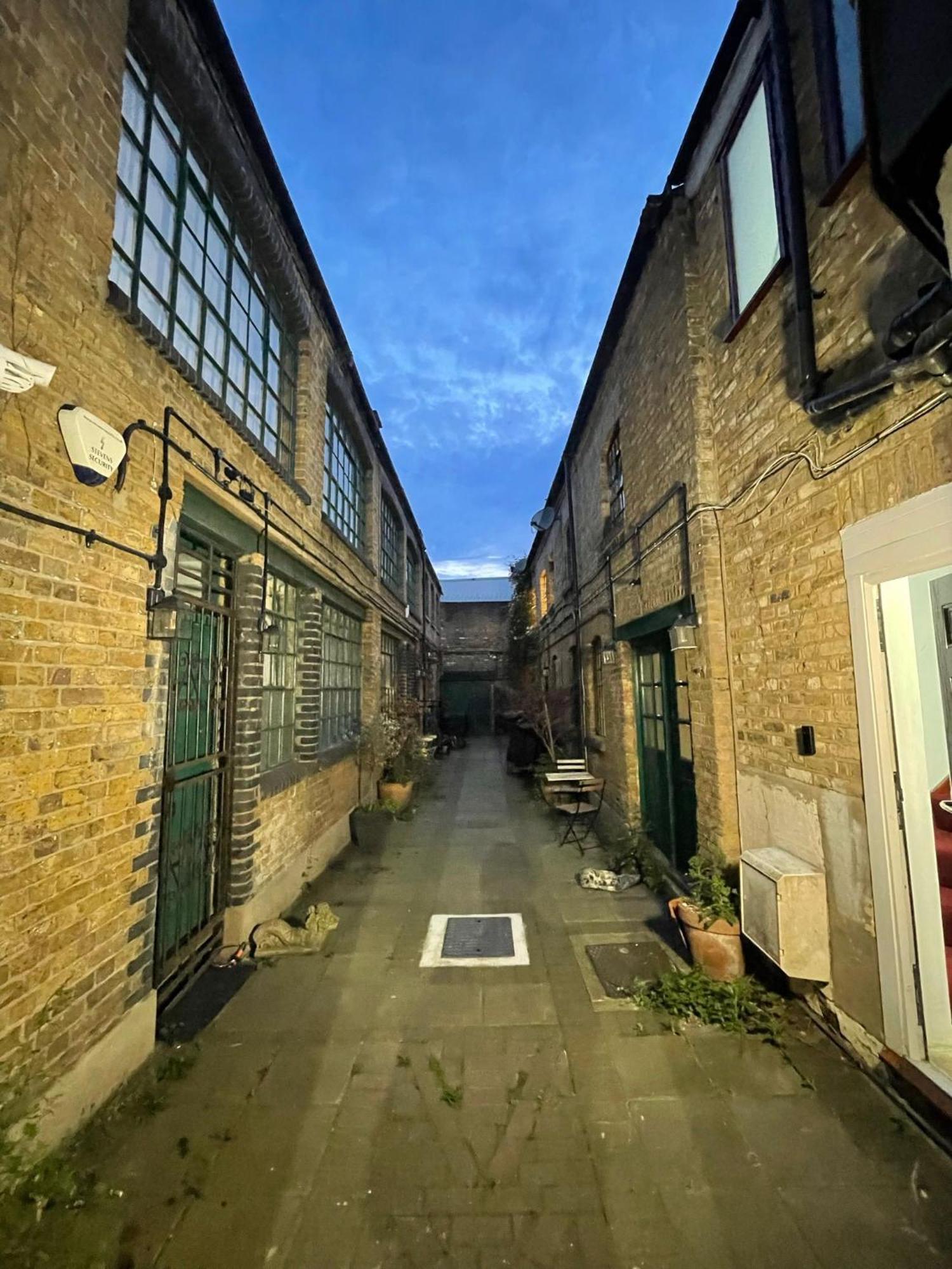 Victoria Mews Hoxton Shoreditch Лондон Екстер'єр фото